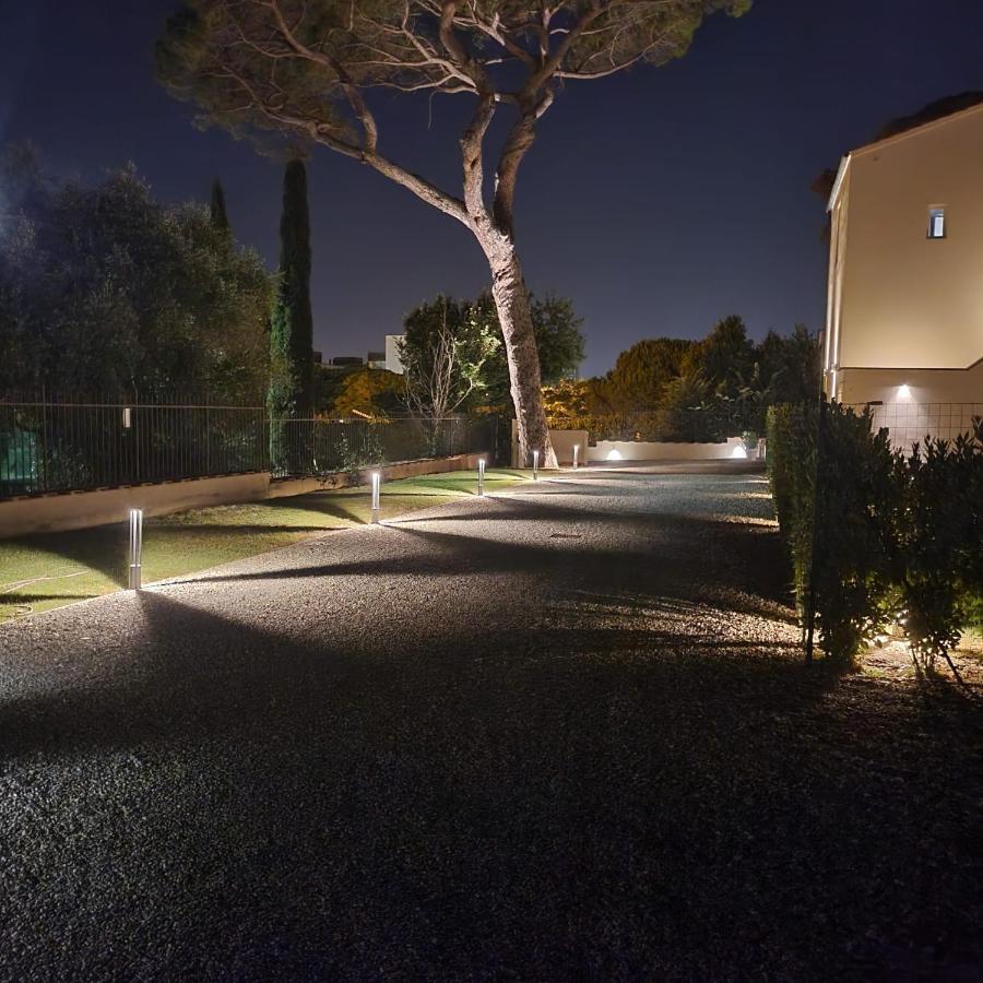 La Apartments: Sardinia-corsica Gateway With Secure Parking Apartment *