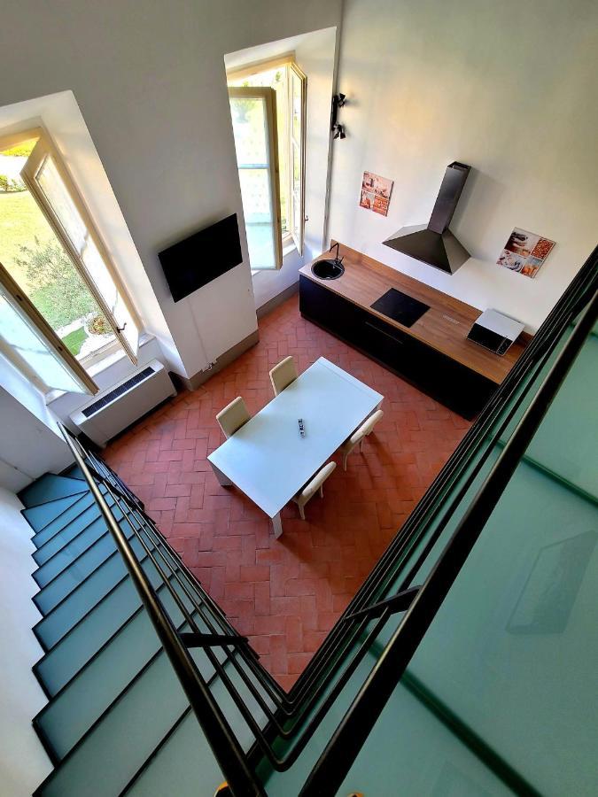 La Apartments: Sardinia-corsica Gateway With Secure Parking Apartment *