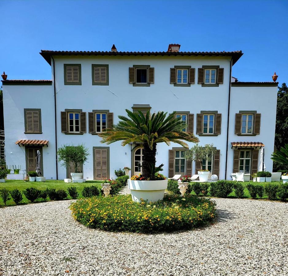 Apartment La Apartments: Sardinia-corsica Gateway With Secure Parking *