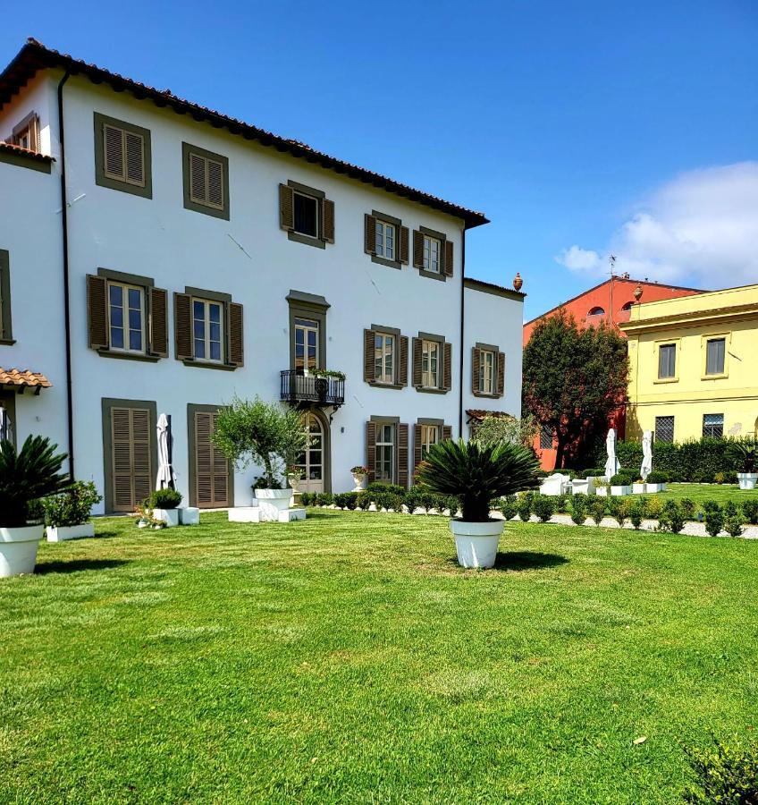 Apartment La Apartments: Sardinia-corsica Gateway With Secure Parking